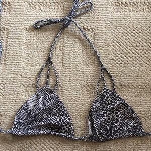 Acacia snake print top